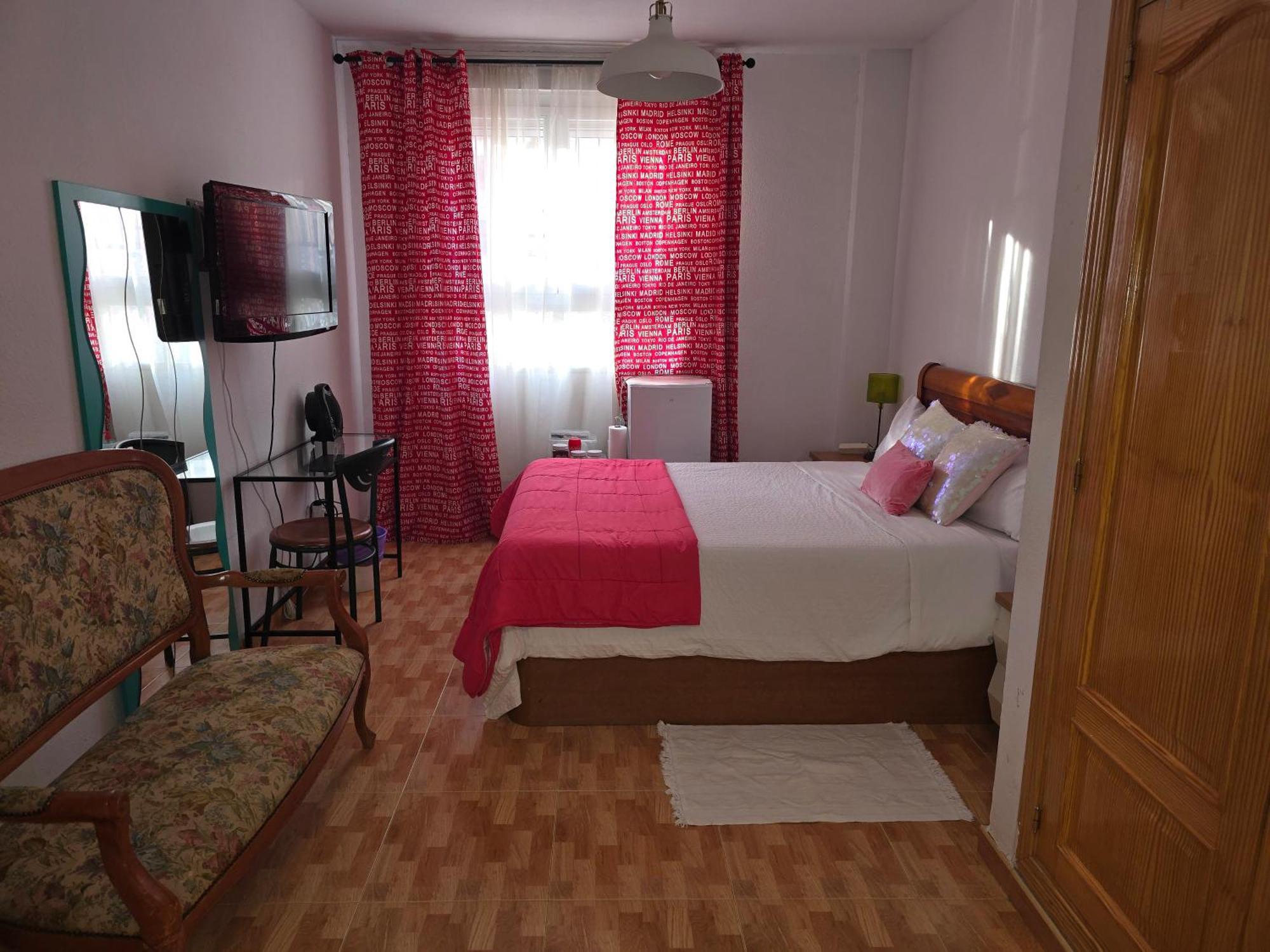 Acogedoras Habitaciones En Madrid Cameră foto